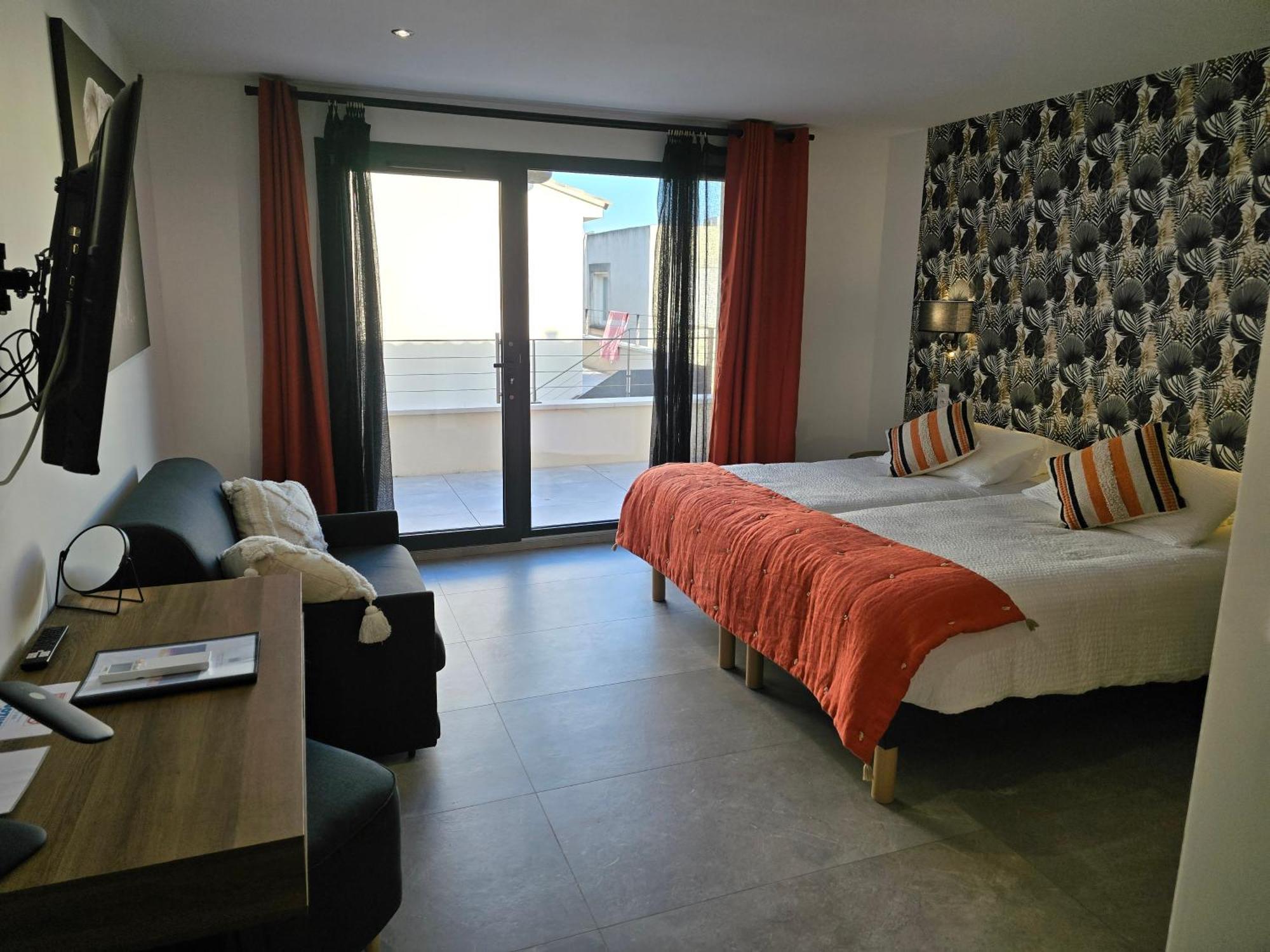Les Loges Du Luberon Hotel Coustellet Exterior photo
